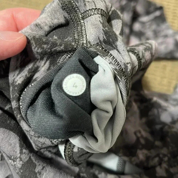 Lululemon Align Pant  II 25 Inch Floral Illusion Ice Grey Multi - Picture 12 of 13